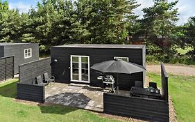 2 Bedroom Gorgeous Apartment In Vaeggerlose